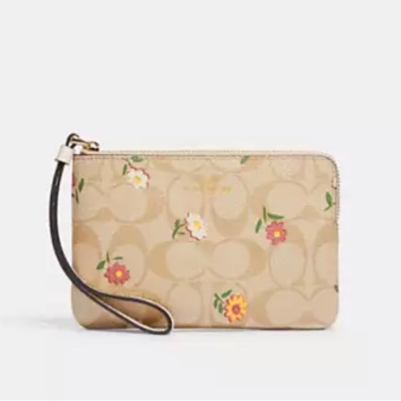 Corner Zip Wristlet In Signature Canvas With Nostalgic Daisy Print-NWT- Gorgeous - Picture 2 of 5